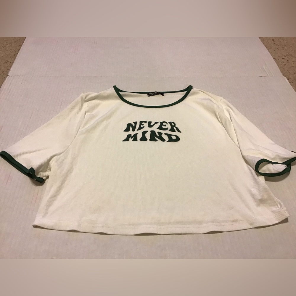 SHEIN SZ 4X WOMENS GRAPHIC CROP TOP NEVER MIND EUC